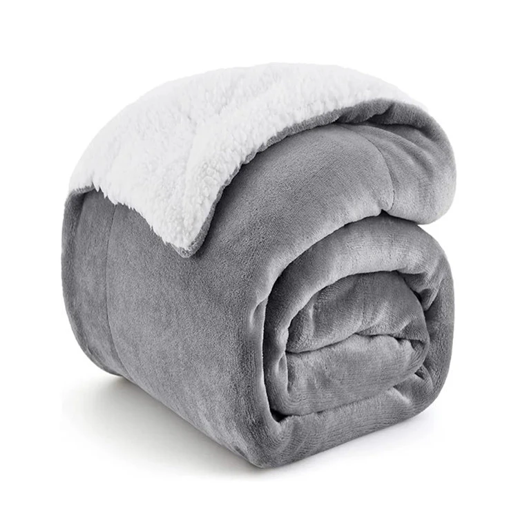 Blanced Sherpa Polyester 100%.