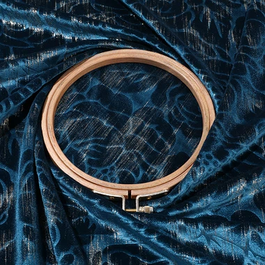 Ffabrig Velvet boglynnog