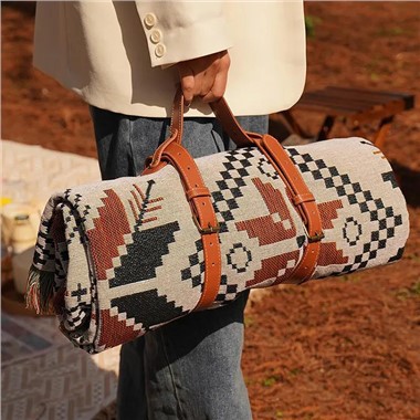 Taselau Blanced Picnic