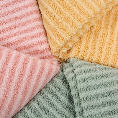 Ffabrig Sherpa Stripiog ar gyfer Teganau